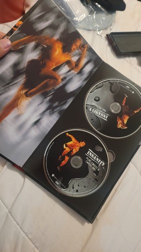Insanity Ultimate Cardio Workout 10 Disc+  - Picture 7 of 9