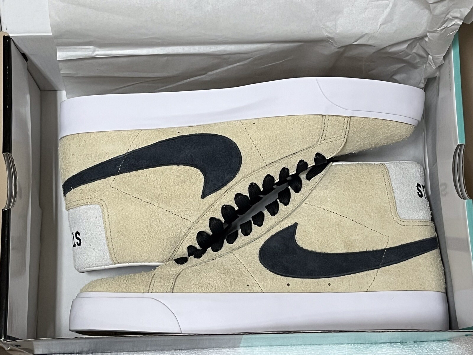 Stussy x Nike SB Zoom Blazer Mid QS Men’s 9.5 MIDWEST GOLD/BLK 876483 XC PROMO