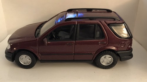K-Line Kruisers Die Cast 1997 Mercedes-Benz M-Class 94213 1/43 - Picture 2 of 8