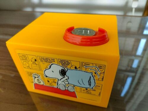 Shine Peanuts Snoopy Bank Music and Moving Coin Bank Japan Limited - Picture 4 of 10