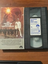 An Officer and a Gentleman (VHS, 1997)