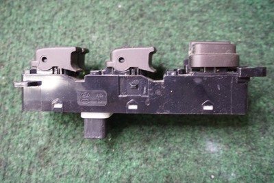 2008 - 2010 Hyundai Sonata Master Power Window Switch OEM 