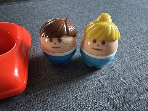 Vintage 1980’s Little Tikes Toddle Tots Figures w/ Red Car - Picture 3 of 5