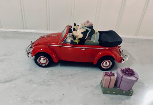 2001 Ertl Collectible: Mickey & Minnie Love Bug Convertible VW Beetle MINT - Picture 2 of 6