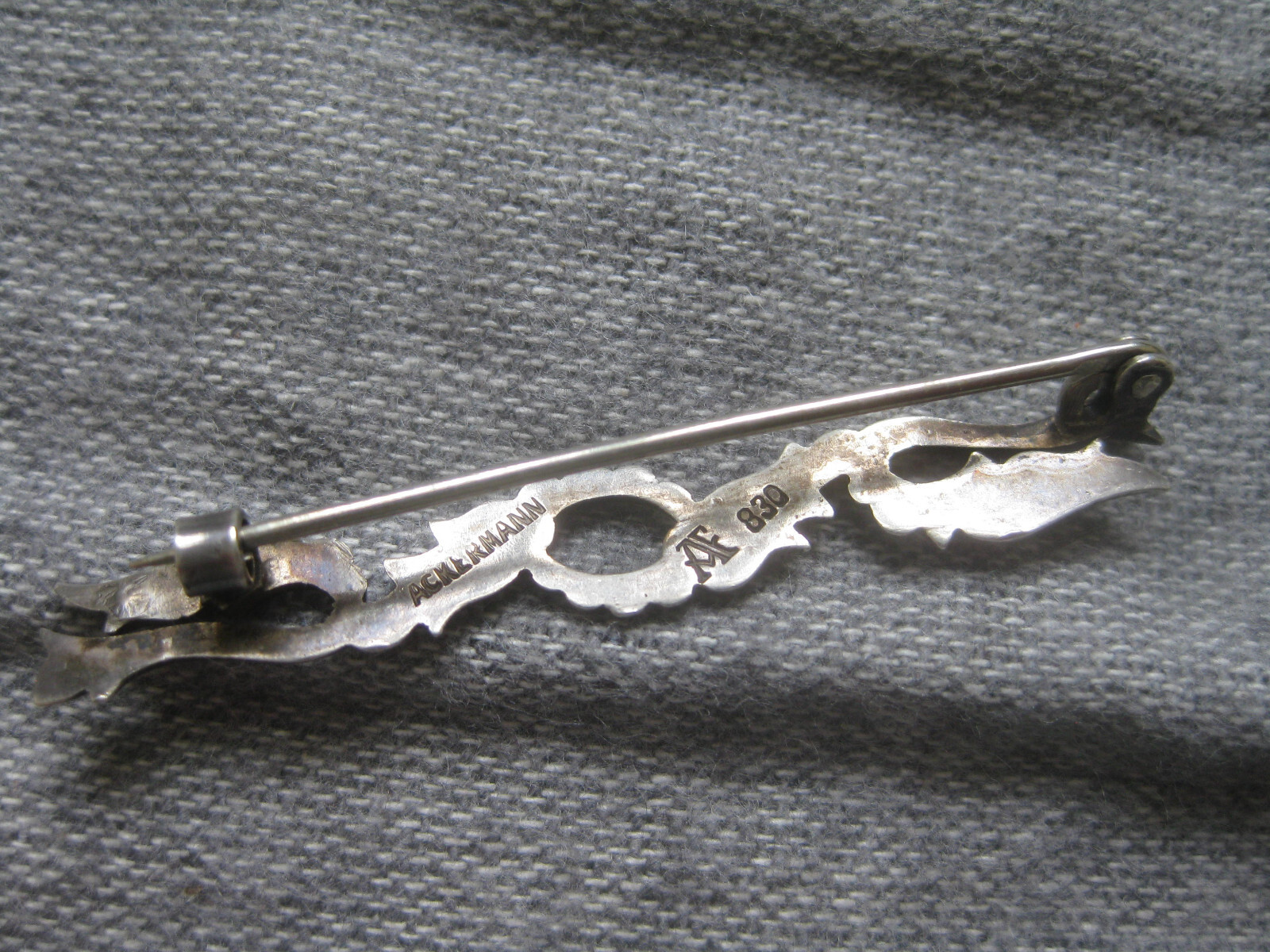Picture 4 of 6