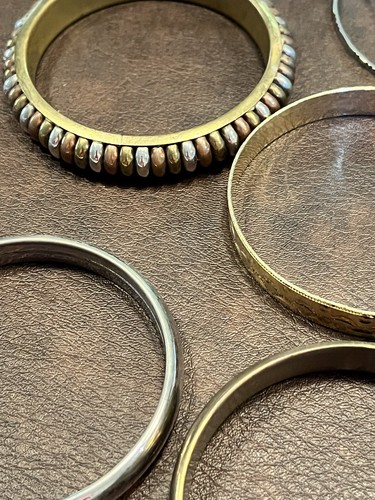 Lote de 20 pulseras y brazaletes Sarah Coventry plata tono oro - Imagen 7 de 15