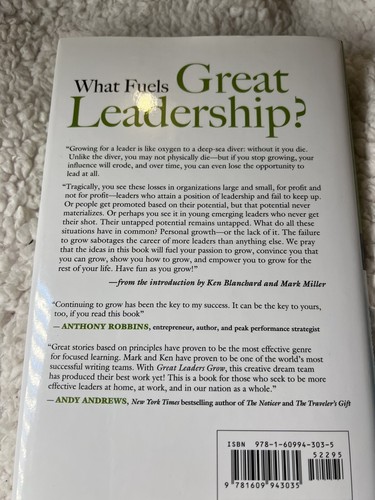 New Great Leaders Grow : Becoming a Leader for Life by Mark Miller Hardcover -J2 - Bild 3 von 3