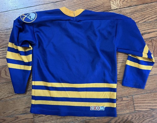 Vintage Buffalo Sabres CCM Kids Jersey. - Size S/M - Picture 4 of 5