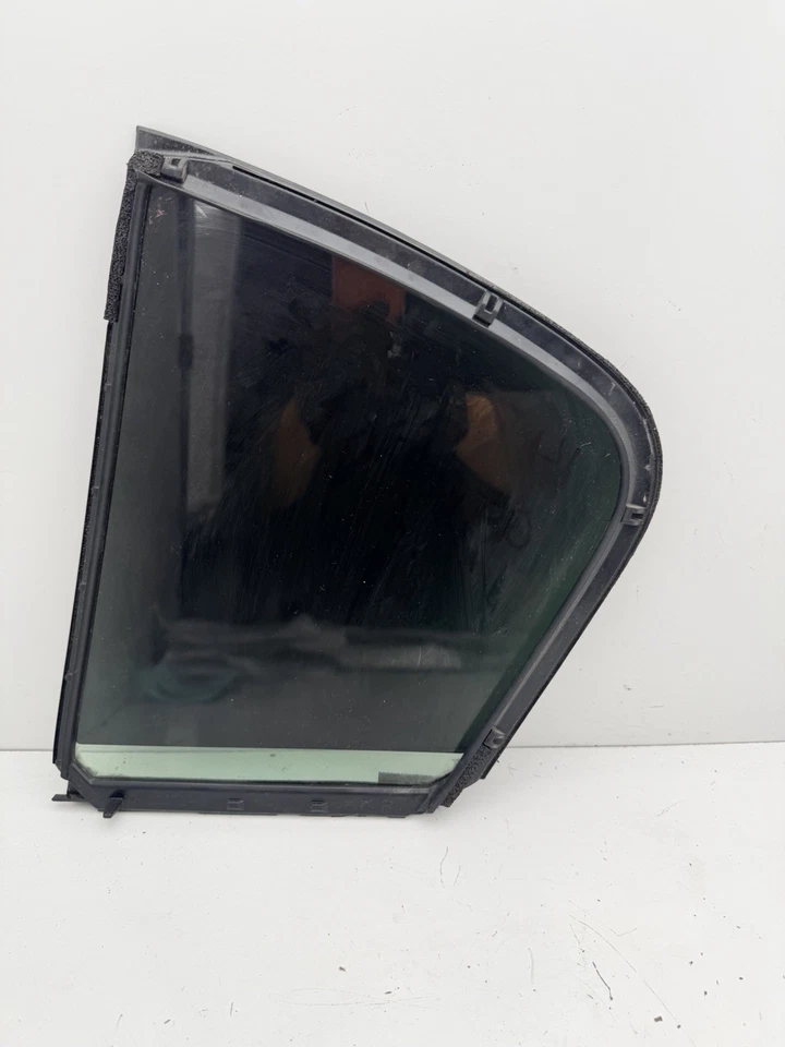 07-15 INFINITI G37 G35 Q40 Right SIDE REAR DOOR QUARTER GLASS OEM - Image 4 of 4
