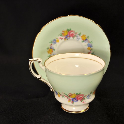 Paragon Cup & Saucer Double Warrant Floral Garland Green Band w/Gold 1938-1952 - Picture 8 of 24