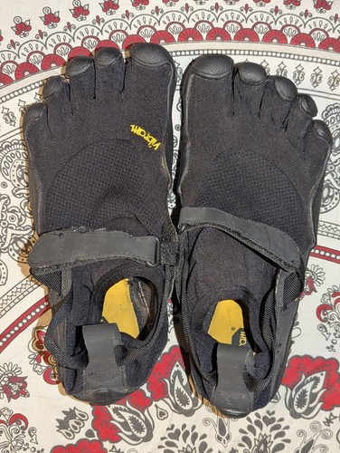 Vibram Fivefingers KSO Women's Athletic Shoes Sz 38 / 8 Black Yellow W148 - Picture 4 of 12