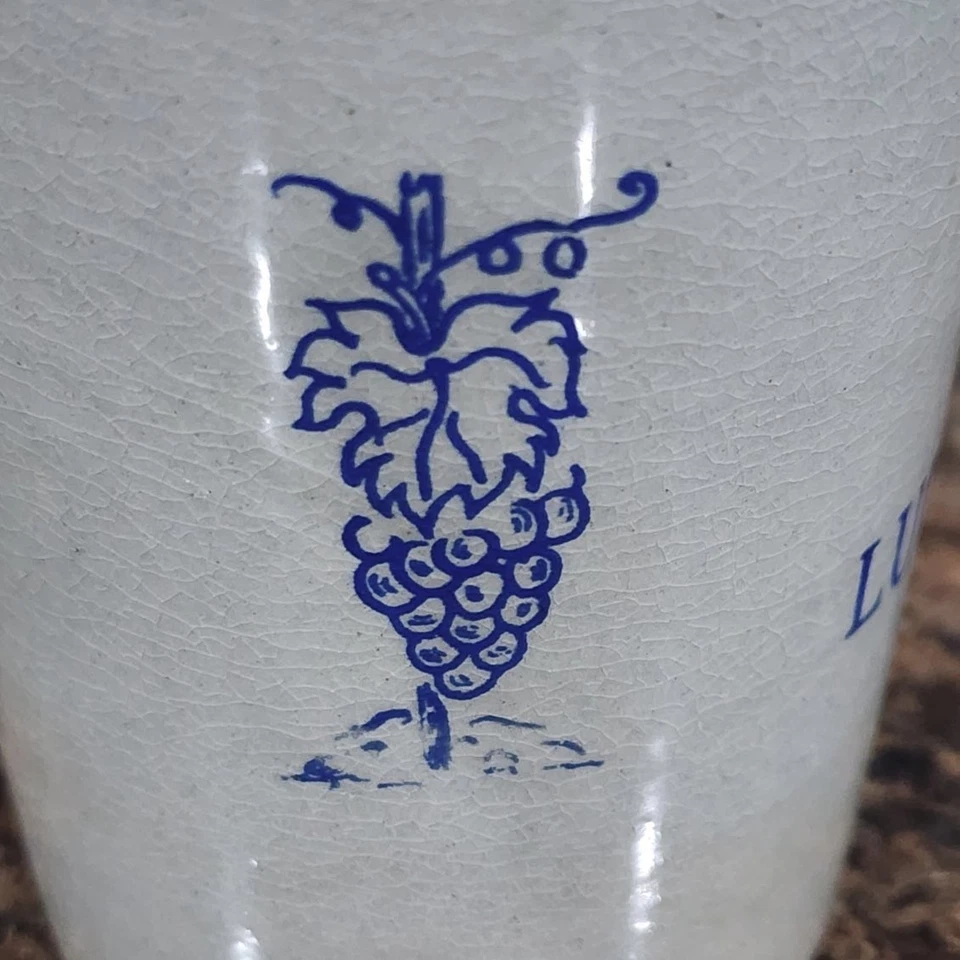 Copa de vino de gres Lufthansa Airline vintage de aproximadamente 3,75" de alto y 3" de ancho en la boca Foto 4 de 4