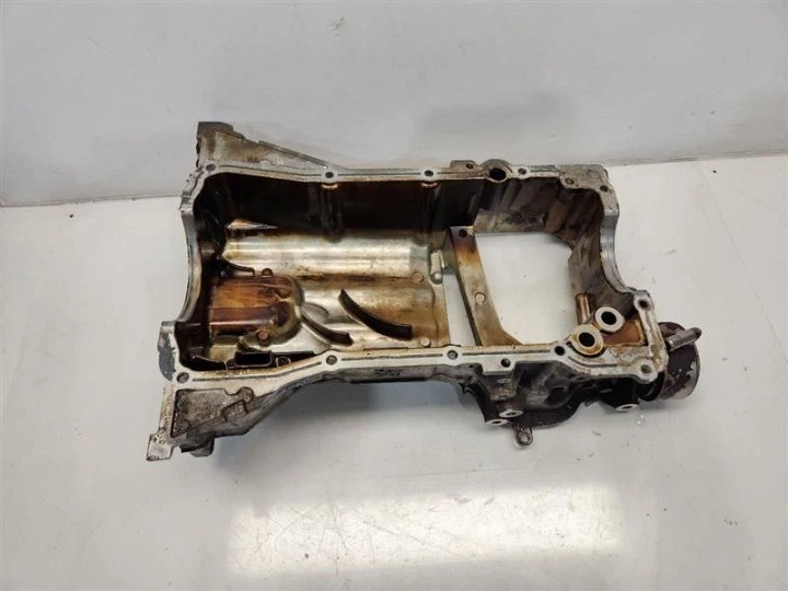 2011-2017 Nissan Quest 3.5L Upper Oil Pan Alimunum Assembly OEM With Warranty Foto 2 de 4