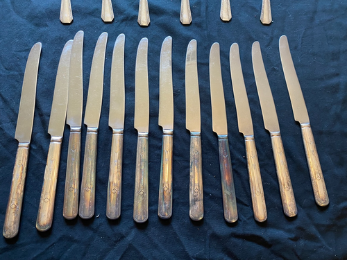 Mixed silverplate sets flatware knife spoon fork salt pepper lot of 72 pieces - Picture 5 of 20