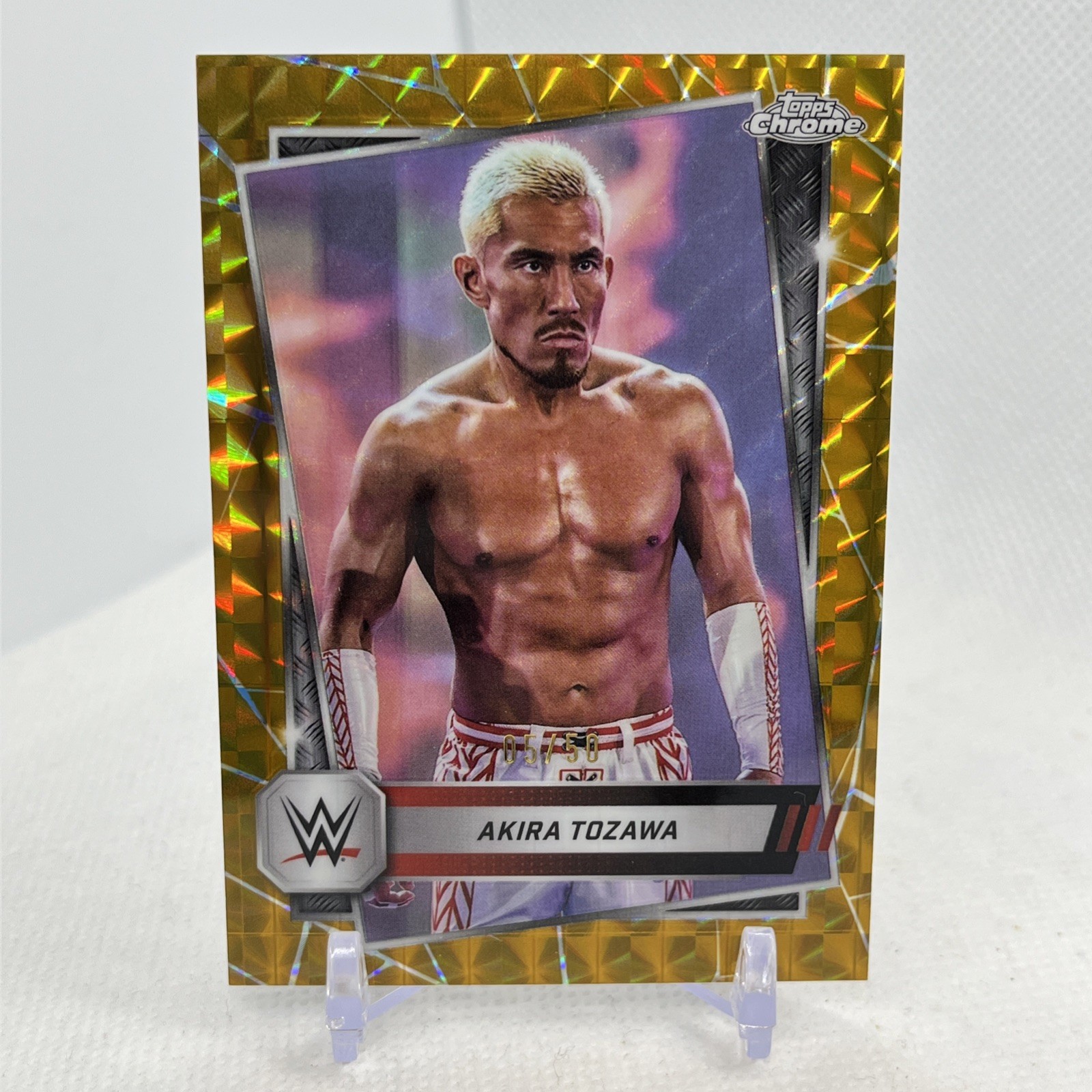 2025 Topps Chrome WWE Gold Geometric Refractor /50 Akira Tozawa #71