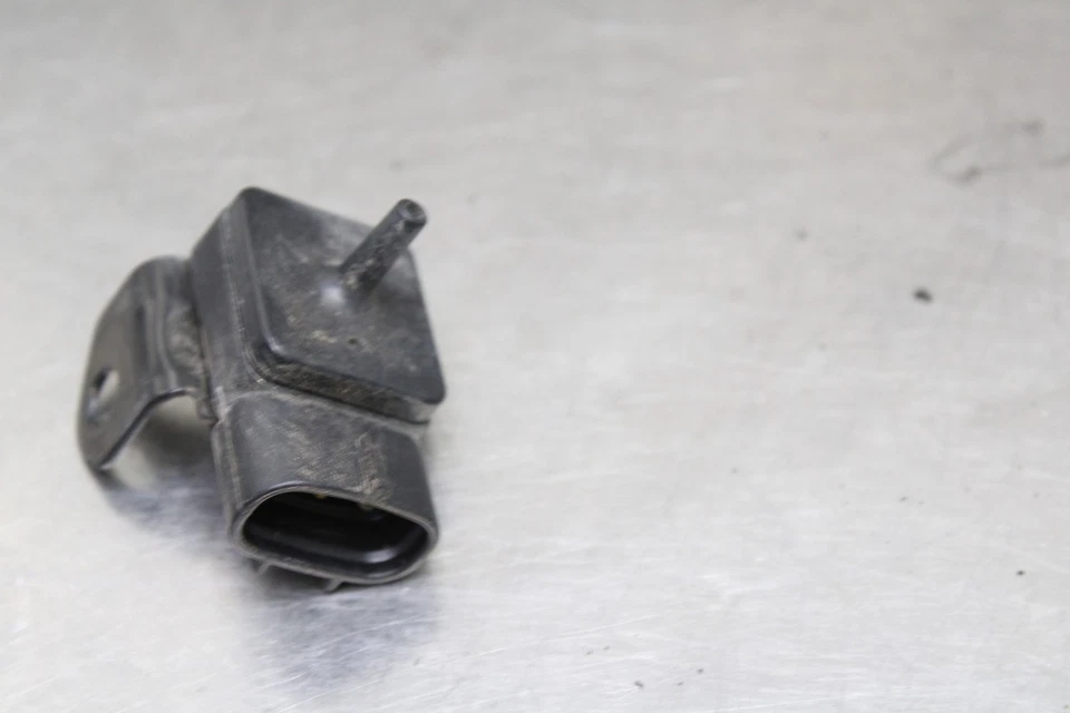 00-03 SUZUKI GSXR750 MAP MASS AIR FLOW PRESSURE SENSOR 15620-35F00 Foto 2 de 4