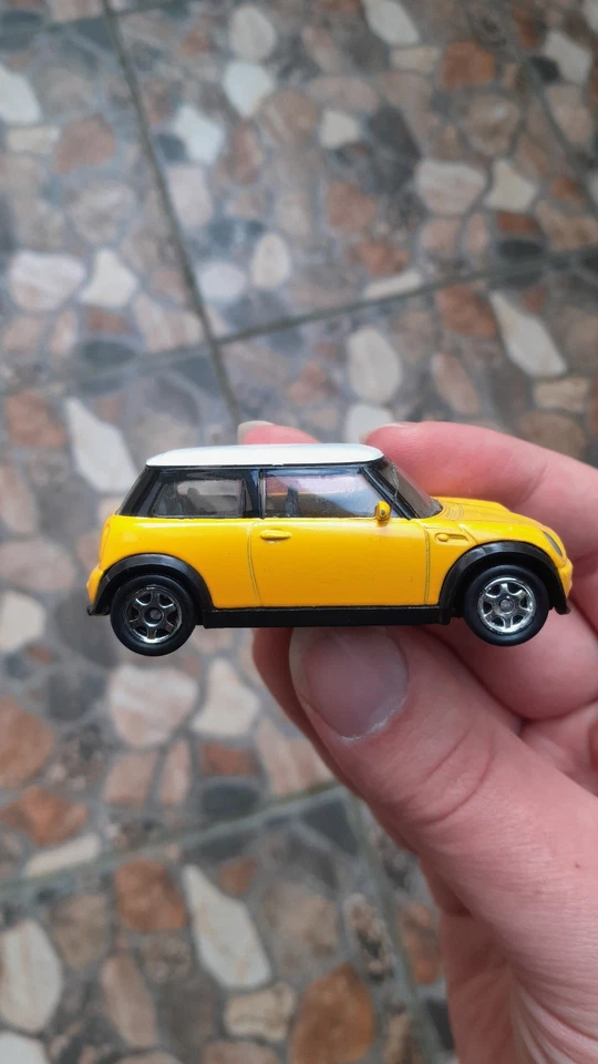 Welly Mini Cooper model car 1/60 - Image 4 of 4