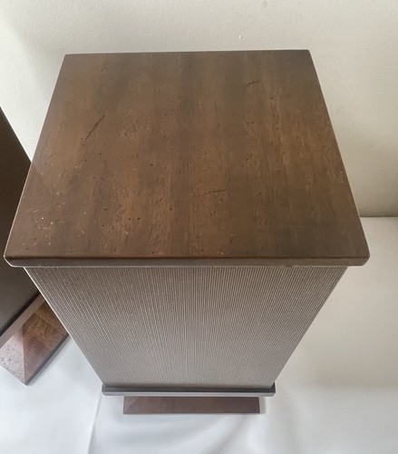 Rare Pair Vintage MCM ELECTROHOME Wooden Pedestal Speakers Model 2001 - Picture 9 of 22