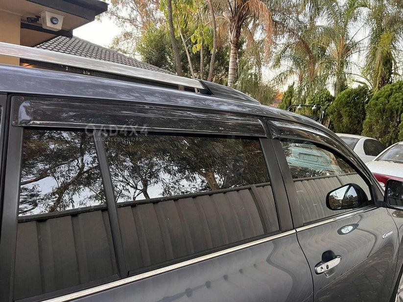 Luxury Weather Shields for Toyota Kluger 2007-2013 - image 4 of 4