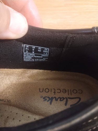 Clarks Collection Cora Giny Womens 9 M Black Leather Side Zip Loafer Excellent! - Picture 9 of 11