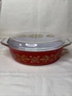 Vintage PYREX 1961 Red Golden Poinsettia 2.5 Qt Casserole W/Lid