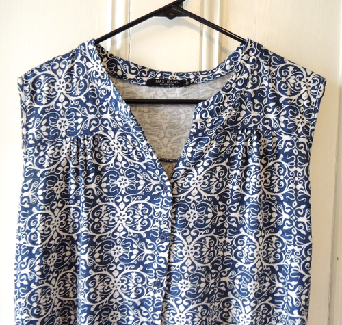 Max Jeans Women's Size L Top V Neck Sleeveless Blue White Floral Button Front - Picture 9 of 11