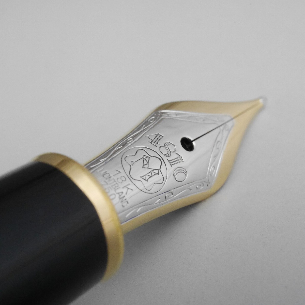 Montblanc Meisterstuck Solitaire Sterling Silver Pinstripe 144