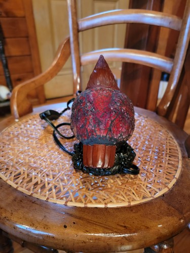 Red Cardinal Lamp Stained Glass Metal Base Bird Light (27A) - Picture 5 of 8