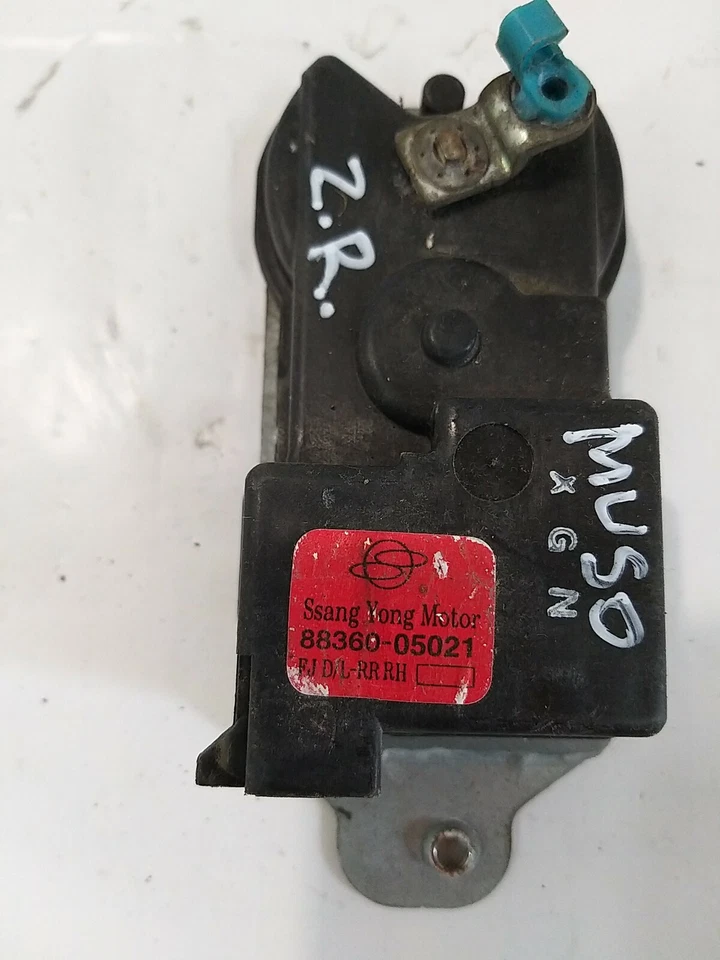 Actuador Cerradura Puerta Trasera Derecha Daewoo Musso 88360-05021 Genuino Año 1999 - Imagen 2 de 4