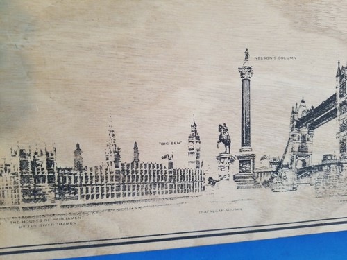 NUR BONBONIERE AUS HOLZ VOM BRITISCHEN PARLAMENT GEZEICHNET. 13 X 7 X 1 1/2. - Bild 3 von 8