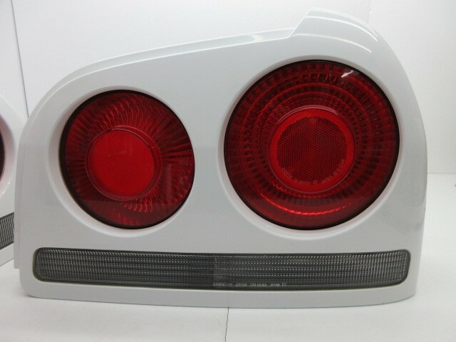 JDM NISSAN SKYLINE R34 ER34 Tail Lights SET pair 220-66260