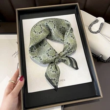 100% Mulberry Silk 21'' Small Scarf Women Vintage Neckerchief Wrap Green Bandana