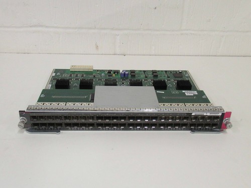 CISCO WS-X4448-GB-SFP. 90 DAY WARRANTY. FREE UK SHIPPING - Afbeelding 1 van 2