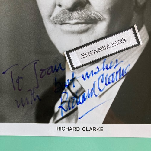 Foto firmada/inscrita de Richard Clarke 8""X10"" en caja y negro Broadway El hombre elefante - Imagen 2 de 2