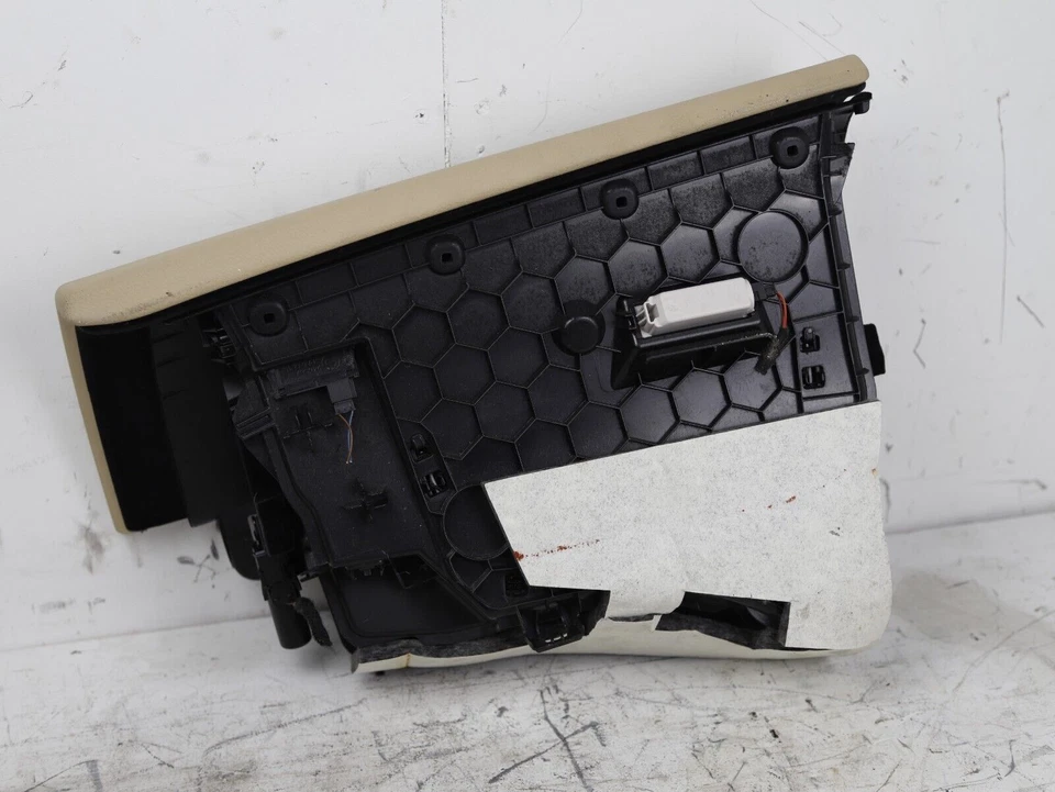 12-16 BMW 320I 328I F30 RIGHT PASSENGER DASHBOARD STORAGE COMPARTMENT GLOVE BOX - Image 4 of 4