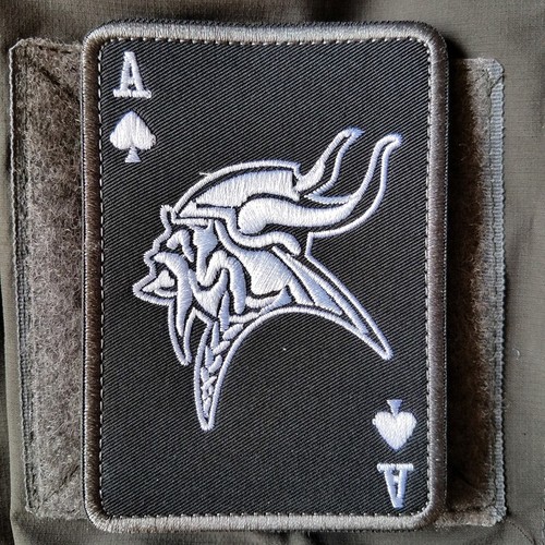 PARCHE GANCHO Y BUCLE TARJETA MUERTE 4 PIEZAS AS OF SPADES V para Vendetta Vinking Skull - Imagen 9 de 11