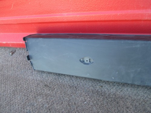AUDI A5 RS5 LICENSE PLATE TRIM OEM 8T0807217D - Picture 2 of 8