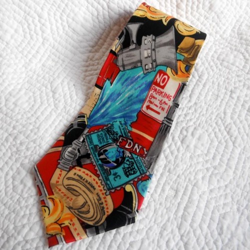 Nicole Miller FDNY New York Fire Department Fightfighters Silk Tie Necktie EUC