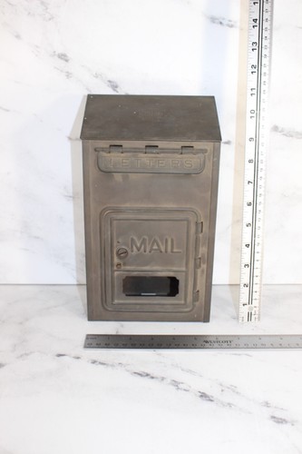P.O. vintage Cassetta postale in ottone slot per lettere Corbin armadio serratura co montaggio a parete senza chiave - Foto 6 di 6