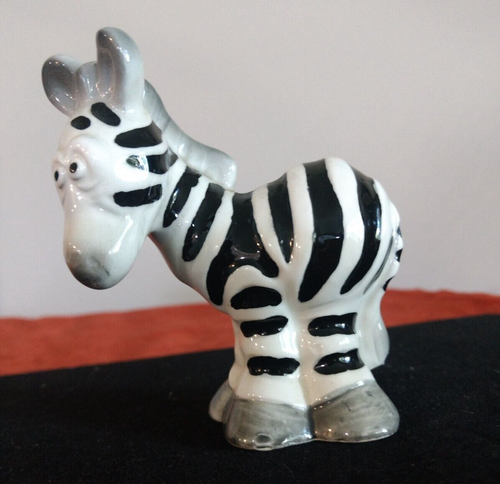 Quon Quon Small Zebra Porcelain Figurine Vintage