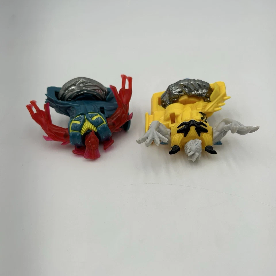 Lote de 2 Beyblade Beywarriors Guardian Leviathan Berserker Byakko Coleccionables Foto 4 de 4
