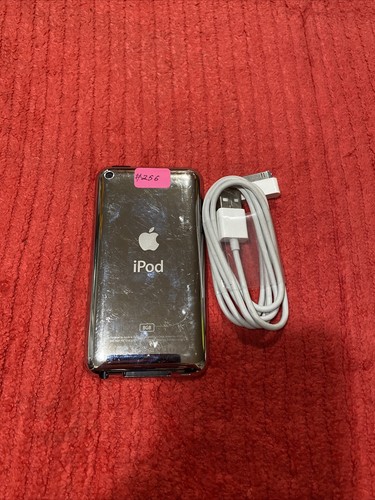 Apple iPod Touch 4th Generation 8GB Model: A1367 White #256 - Picture 10 of 10