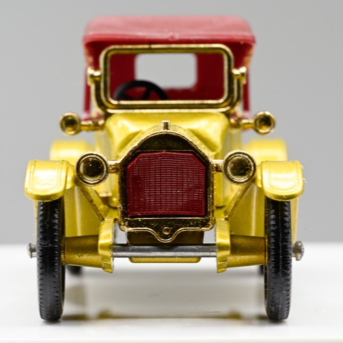 Matchbox Models of Yesteryear 1913 Cadillac Y-6 Early Version - Picture 2 of 6