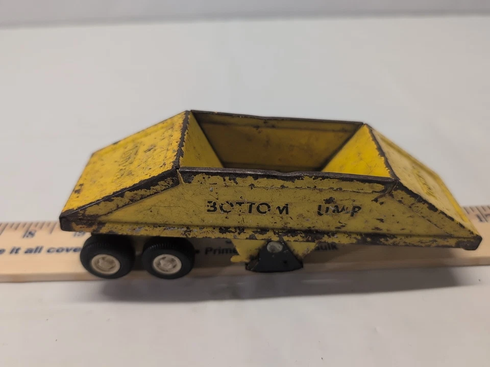 Remolque de volteo Tonka de colección inferior Belly Earth Mover amarillo años 60/70 Foto 3 de 4