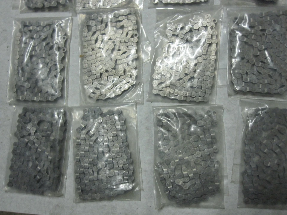 22 QTY SRAM PC-830 Chain 6,7,8 Spd 114 Links (NO MASTER LINKS) - Image 2 of 4