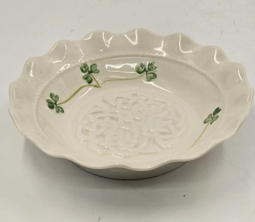 Belleek Shamrock Sweet Dish. - Picture 2 of 4