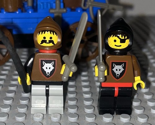 Lego 6038 Castle Wolfpack Renegades Set Vintage Minifigures - Picture 2 of 4