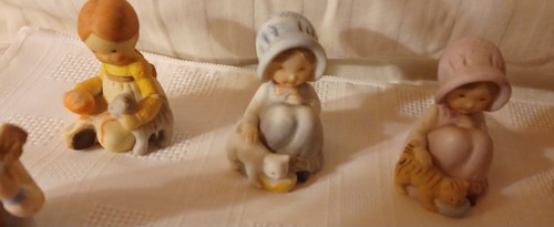 Holly Hobbie Lote de 10 Figuras Perros Gatos Arte Hobby - Imagen 3 de 10
