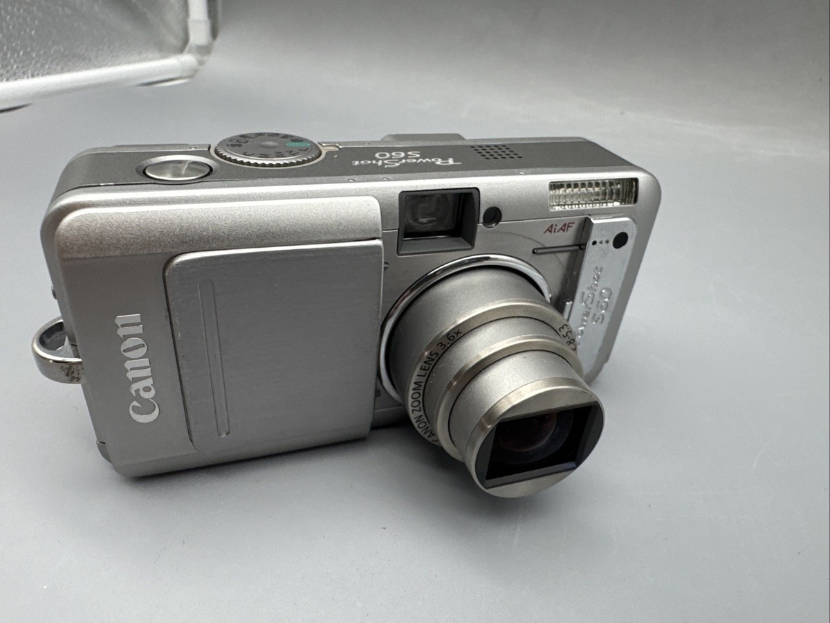 Canon PowerShot S60 コンパクトデジタルカメラ Canon PowerShot S60 5.0MP Digital Camera - Silver for sale