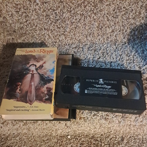 The Lord of the Rings VHS Tape and DVD Cartoon, JRR Tolkien  - Picture 6 of 6